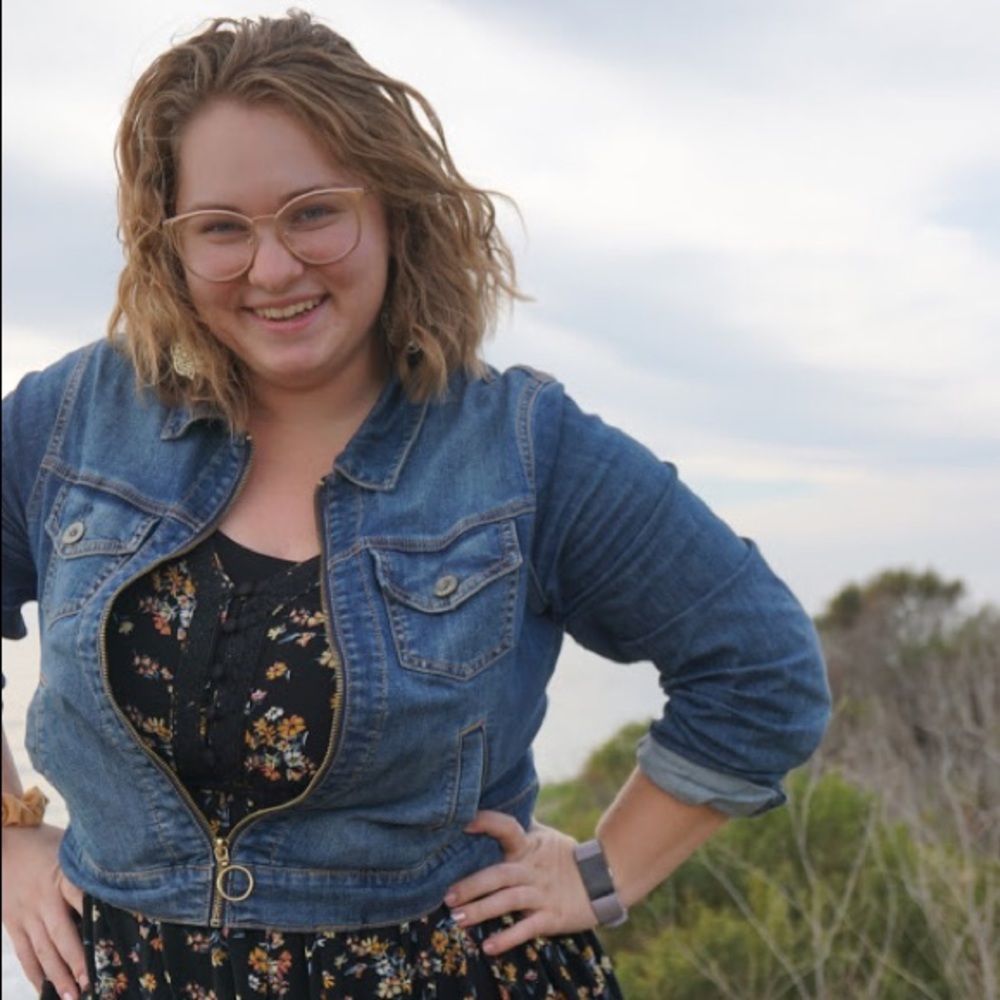 Meet your Posher, Elizabeth